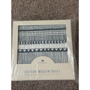 NWT Little Unicorn Cotton Muslin Quilt in Santa Fe